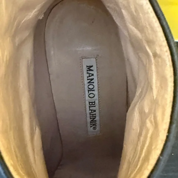 Manolo Blahnik Black Leather Ankle Boots 8/38 - Picture 3 of 6